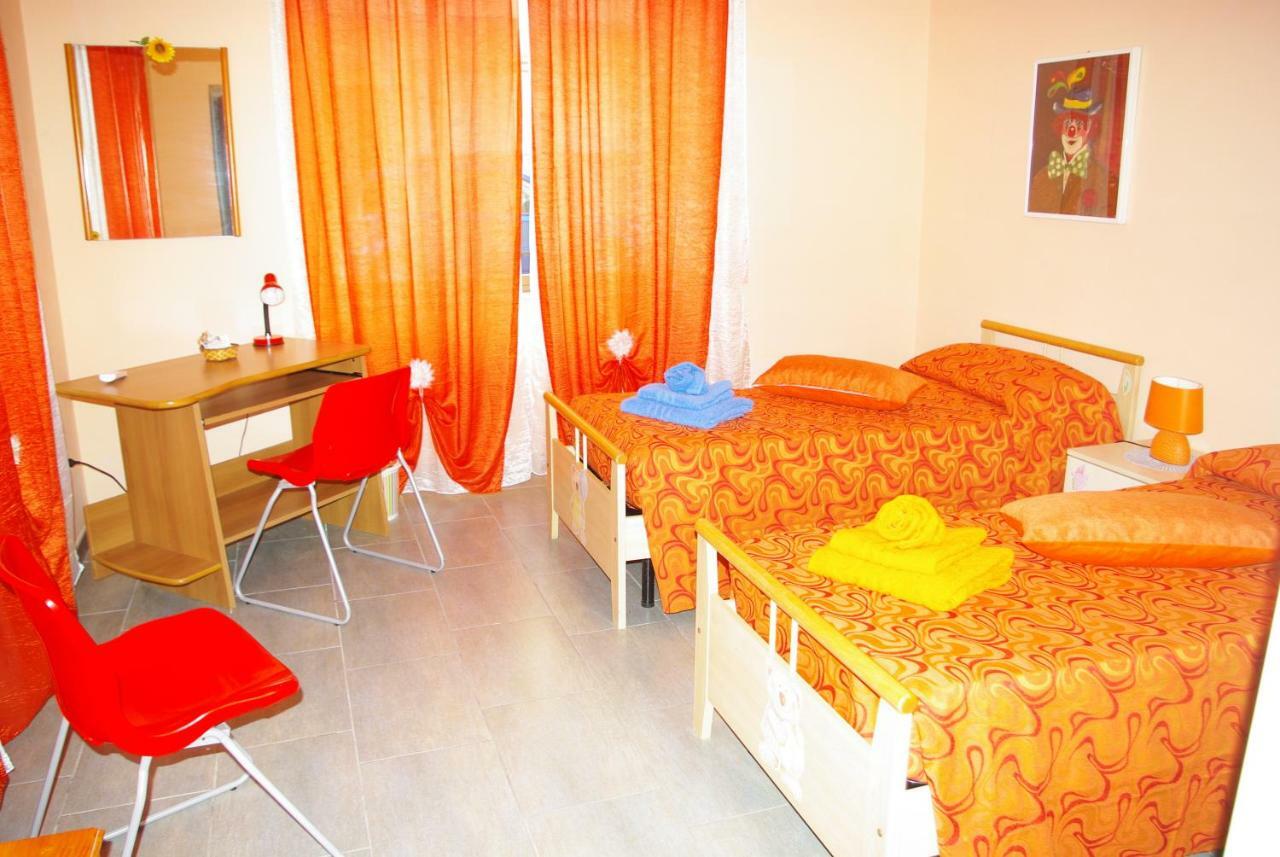 B&B Patrizialuna Vibo Valentia Marina Rum bild